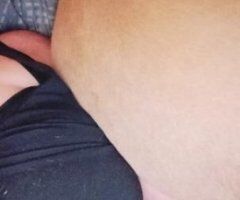 Bowling Green escorts - Ruby can take a your worries away