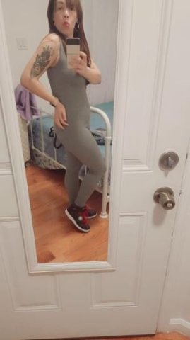Hello, I am looking for a partner, someone with a great personality capable of paying a lot of attention. as a good human being - 1