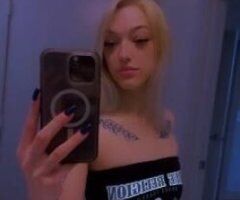 Pensacola escorts - Petite Spinner Blonde 100 lbs I cater to upscale Gentlemen Only Party Friendly