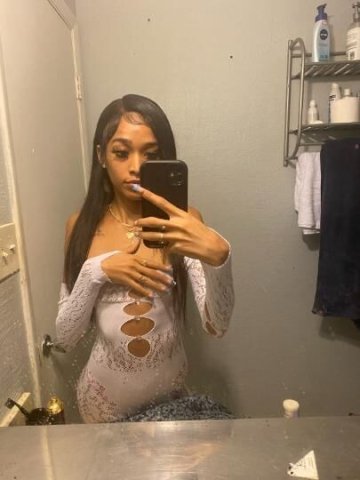 Real Pretty And Petite Treat 💦🍭😍 - 1