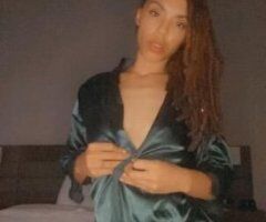 Petite Urban Beauty 🥰 Come treat me right 😘 - Image 2