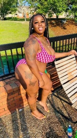 Thicksumm In town Read Bio - 1