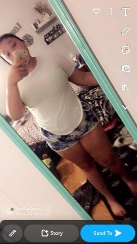 WOMAN SEEKING A PLACE TO LIVEE - 1