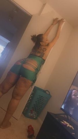 its my bday this weekend so get it in incalls and outcalls dont waste my time because im not here to waiste yours - 1