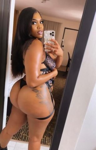 💦 🍑 An Erotic Escape 🍑 💦 - 1