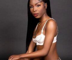 new in town petite chocolate chip 🍪 come taste me 💦 - Image 2