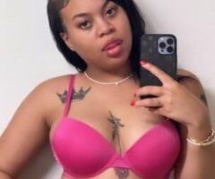 PRETTY PORNSTAR IN TOWN💋💋💖💖 - Image 1