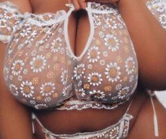 My soft hands and body awaits you - Image 4