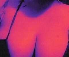 Topeka escorts - Submissive and Obedient BBW