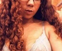 Seattle escorts - curvy with curls available 24/7