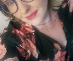 PERFECT DERBY PIN-UP DOLL ~ Geeky Blonde Girl-Next-Door ~ IN or OUT ~ Reviews 🗸 Verifications 🗸 **RARE FIND** - Image 7