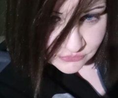 Olympia escorts - CANT SLEEP ...ANYONE ELSE UP ..WANT COMPANY