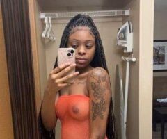Submissive slim petite ebony queen🍊🐱💦 2 girl specials👩🏾‍❤️‍💋‍👩🏾 - Image 1
