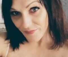 Ann Arbor escorts - Single and ready to mingle!!!