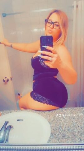 Girl next door has a NAUGHTY little secret.. Can you keep it REAL AND REVIEWED!! - 1