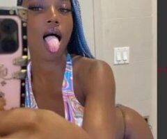Grand Forks escorts - 🌸PRETTY PETITE SPINNER🌸