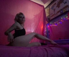 San Fernando Valley escorts - SLUT
