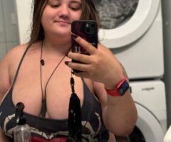$100 HALF HOUR HORNY FREAK😘TUESDAY DISCOUNTS INCALL🥵Freaky thicc babe ready 2 fuck 24/7😩🥵Party Favor Friendly❄🥳accepts cash and cashapp💸Very discreet Kinky girl😜girlfriend experience - Image 8