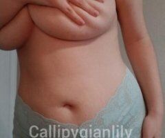 your venus callipyge🍑 - Image 12