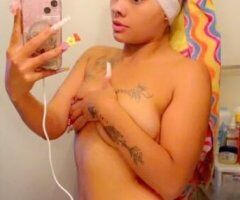 Bakersfield escorts - 🍫🍭“New, young and thick Colombian with a sweet treat” 🍭🍫
