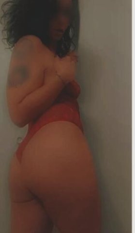 Im one of the best and sexiest secrets to have, You dont wanna miss me!! - 1