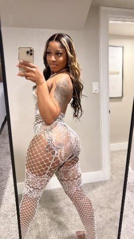 Deepthroat. Queen ! New in town !Outcall only - 1