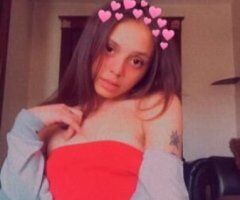 20 yr old petite babe , text me for a good time 💕 - Image 2