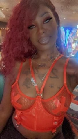 sexy kinky queen - 1