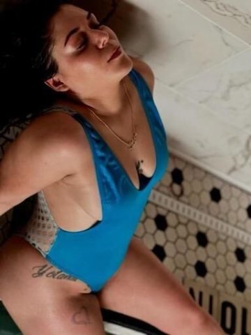 👅💦🔥 THICK Petite Latina Treat 👅💦🔥 - 1