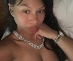 San Fernando Valley escorts - Elite Blasian Playmate