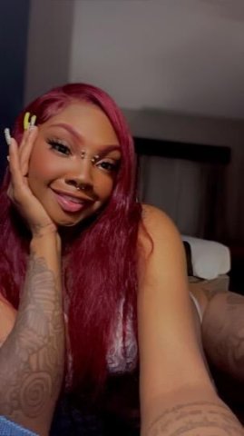 Pretty face w/ a pretty kitty 🐱 💦to match! Always wet!!!❤ - 1