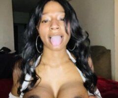 Cum spend time with me baby 😘💦 - Image 2
