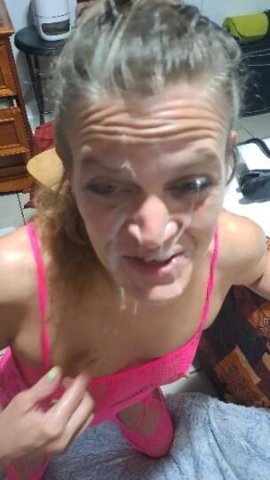 KinkykaylaNC wet and ready to drain your load - 1