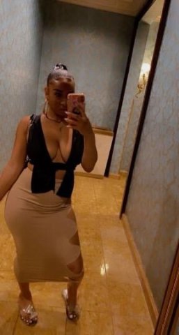 💦 The Goddess Next Door 👸🏽 Is Here TO Please 🍓🌊💦 - 1