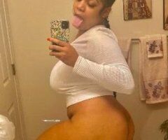 Ft Wayne escorts - Peaches🖤 Two Girl Special Ask About it 🫶🏽