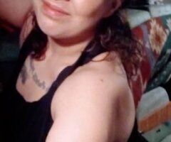 HI IM RAMONA IM LOOKING FOR DESCRETE MATURE GENTALMEN WHO WANNA HAVE SUM FUN TONIGHT - Image 6