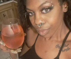 *** new,hot & bored**** - Image 2