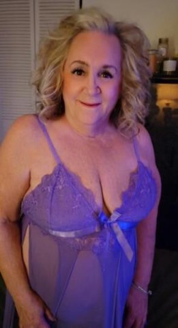 TOMORROW -WEDNESDAY - -SPECIALS- Available NOW-Curvy UPSCALE PORNSTAR Experience X-Rated Session's! - 1