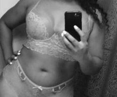 Salem escorts - cum fill up my honey pot 🍑💦