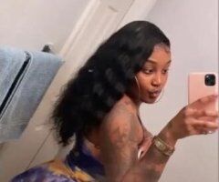 Late night fun lets play👅💦 - Image 2