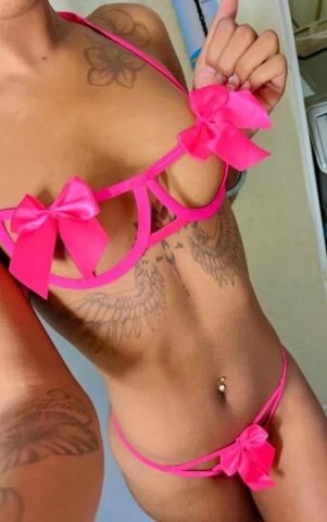 Upscale Petite Companion 🤩🌟💋 - 1