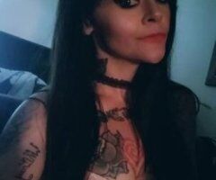 Huntington escorts - Playful MILF in Barboursville. Let's have some fun!