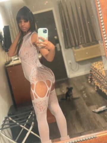 YOUNG & SEXY OUTCALLS AVAILABLE 😌‼‼no deposit - 1