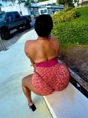 curve sweet dominican latina - 1