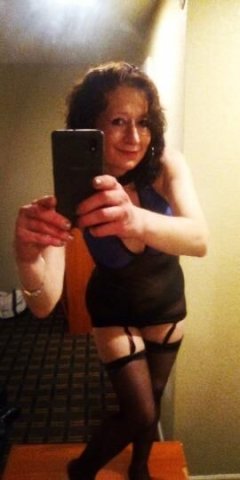 Amy is available for incalls and outcalls - 1