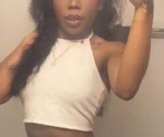 Brownskin petite babe👅💦 - Image 3