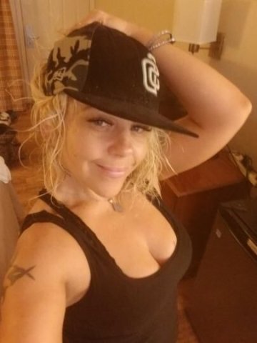 Pretty❤‍🔥Sexy💋MILF! Always Hosting! - 1