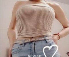 Fayetteville escorts - ♋🎁*"BIRTHDAY CANDLES ARE LIKE KISSES...tbc🎁🎁