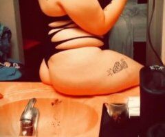 Athens escorts - Have Fun With The Young Freaky White Girl Who Aim's Too PLEASE 💦👅