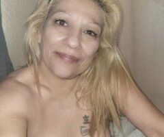 😘😘42 Years Older Mom Available now 😘😘𝐒𝐩𝐞𝐜𝐢𝐚𝐥 Dont miss out😘😘. - Image 3